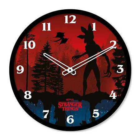 STRANGER THINGS 4 - Scëne - Horloge en plastique diamëtre 25cmFIGGP86510_1.jpg